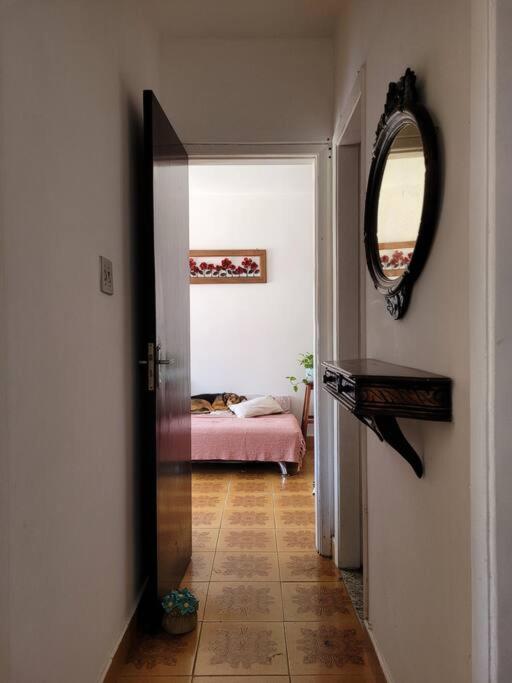 No Centro De Apartment